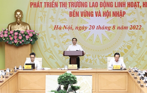 Thủ tướng Chính phủ Phạm Minh Chính: Phải có câu trả lời để phát triển thị trường lao động
